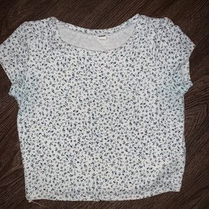 GARAGE white and blue floral T-shirt size large